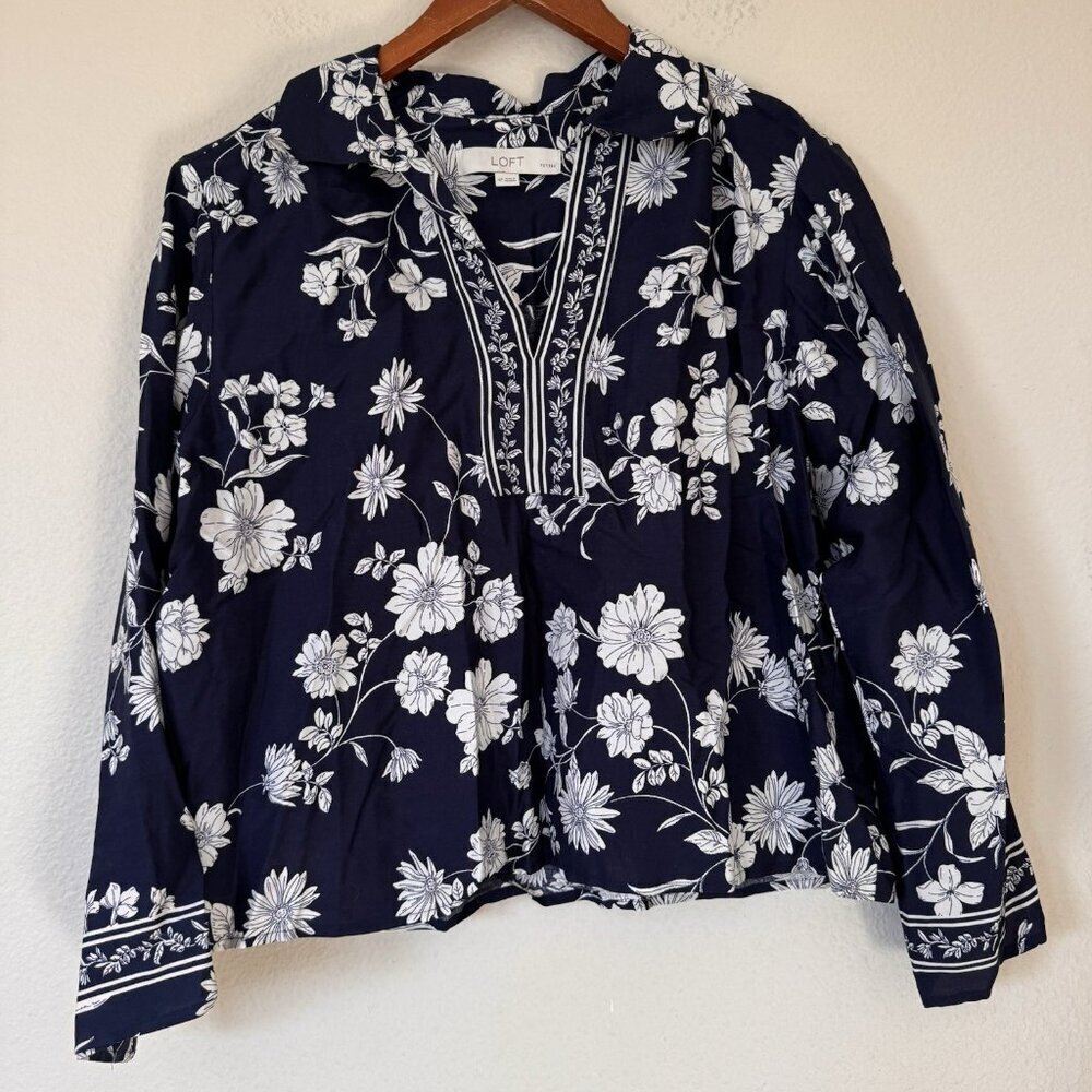 LOFT Womens Size MP Blue Floral Easy Print Split Neck Blouse Lyocell - Picture 4 of 10